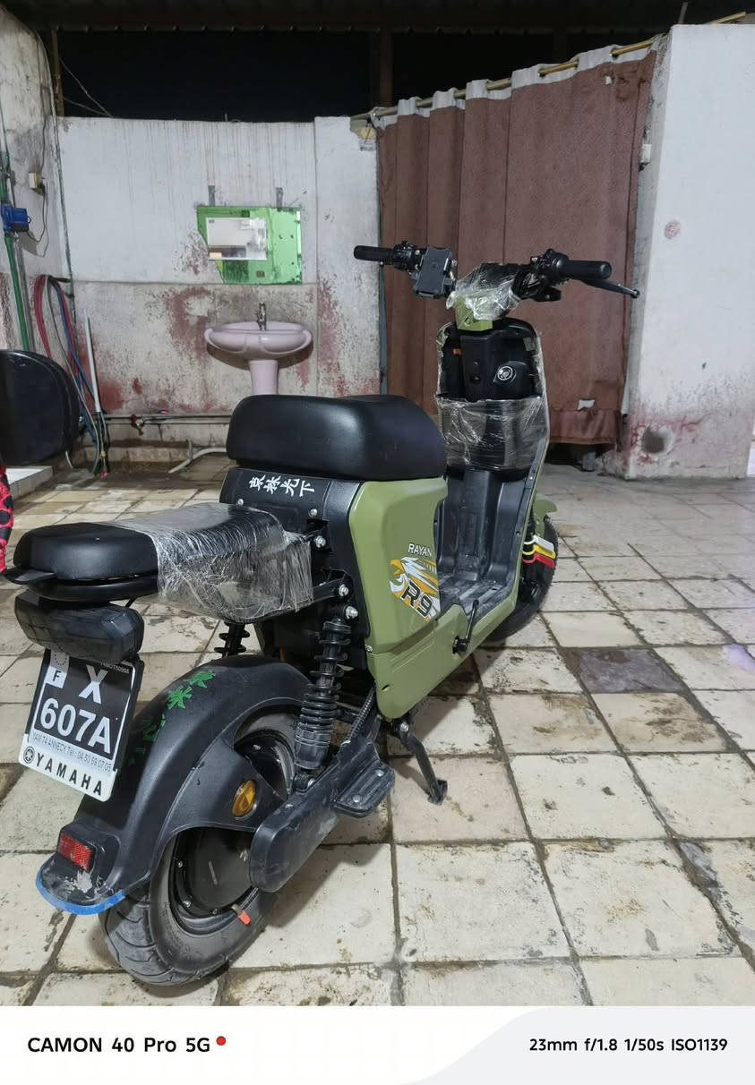 مكلف بل نشر
السلام عليكم مكلف بل نشر ار تسعه مديل 25دراجه جديده مامتعوبه شركه ريان معروفه بل سوك لون مميز زيتوني دراجه كل نقص مابيها بطاريات 5 سرعتها حقيقيه بل شاشه 70 دراجه ثلاث سرع مواصفاتها معروفه تجي شاشه تعرض عطل نسبه شحن كيلو متر تمشي بي لايت عالي ناصي مع سكن نضام بك ترجع ليوره بريكات هيدروليك دهن مع حساسات اشاير يمنه يسره رباعيه بريك دبلات جوبلس وره امامي غاز تايرات جدد دراجه كل نقص مابيها مابيها اي عطل السعر 450بيها مجال بسيط مكاني بزيدناويه الرقم ***********
