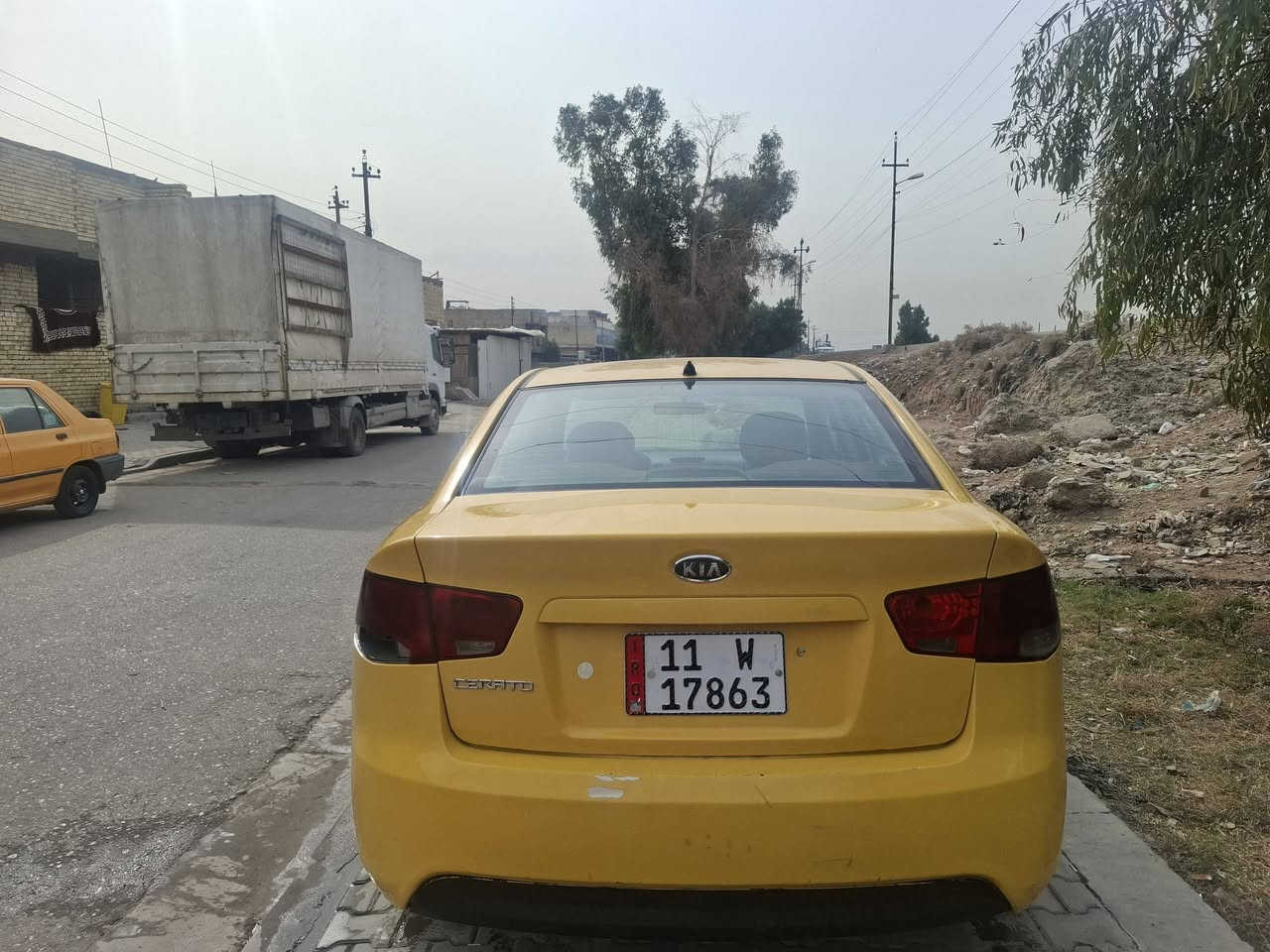 السلام عليكم سيراتو موديل ١٢ خليجي كير مكينه تبريد كهربائيات كفاله مكفوله من الضربه والتبديل بيها طخات بسيطه باسمي مصفره رقم انكليزي بغداد مكاني بغداد جسر ديالئ للبيع او مراوس بخصوصي سعر ٩٠ وبيه مجال رقمي ***********
