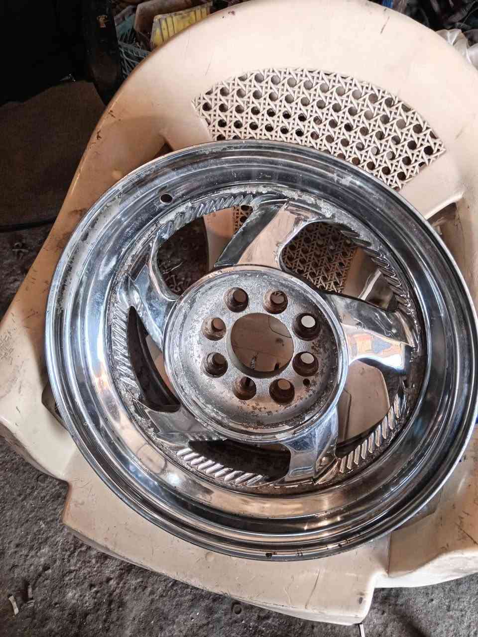 السلام عليكم
اخوان تخم ويلات أمريكي حجم ١٥ للبيع ٤ استدات جوكر ماأعرف مال أي سياره السعر ٢٥٠ الف للتواصل
***********
