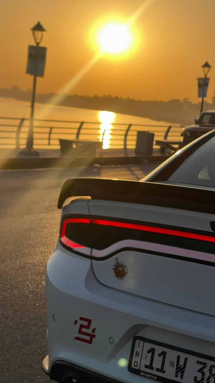 السلام عليكم
جارجر ار تي سوبر تراك فول للاخير
للي يدور حادث نظيف
السيارة حادثها باب سايق بس
بدون تكمه بدون دوسه الباب فقط
موديل 2015
ماشية 82 
رقم بغداد باسمي
فتحة
كشنات جلد وكنتارا
كهرباء
ويل نجمة خسفة قوية
لدات زراعة تحكم الوان
دشبول لد تحكم الوان
داون بايب ستيل
دبات فورتك ريموت
اكسل قفل
عليها برمجة طلال ورشة 4Brothers
حدادية جديدة كله اصلي
فريز وكمبريسر جديد اصلي
زوج تايرات جديد  
قمارة اسود بلاد
كماليات مختنكة السيارة

السيارة نشطة واكفل نشاطها ك كير ومكينه ويم اي ابو سونار 
كلشي بالسيارة جديد مبدله بيدي بس صار عندي سفر طارئ علمود الماجستير 
للبيع فقط بدون مراوس 

السعر خاص
او تتصل بيه  ***********
