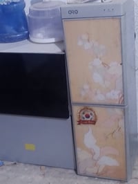 غراض مستعمله للبيع باب المنيوم ب٣٠  غربيه ب٤٠  براكيتات عدد ٦ وعدد ٢كل...