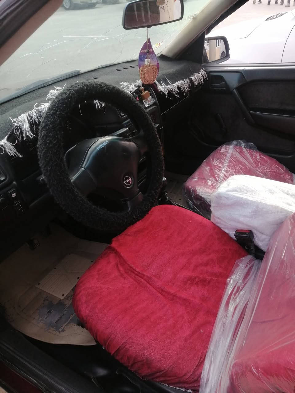 اسلام عليكم للبيع
وابل فكتره رقم نينوئ موديل 91 سنويه 28
حجم 20 رقم الماني
اربعه تايرات جدد باتري جديد 
اربعه بيبان مبدل مصلح دوسات دواير 
مابي صبغ 
كير محرك شرط مابي شي 
تدفيه شغله لايتات كهربائية شغل
كربون بنزين بي
عنوان موصل تلعفر  
سعره 45 بيه مجال شي قليل
رقم موبيل 
***********
