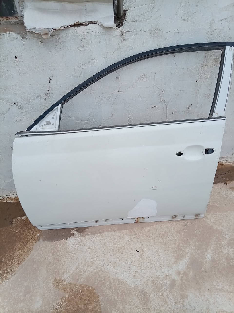 سلام عليكم
عندي أغراض افلون للبيع
باب اليسار ابيض بلادي
مرايه جانبيه
دوسه صفه اليمين
كفر مسجل بلادي نضيف
***********
