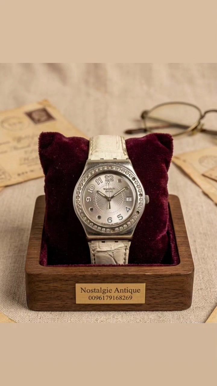 "لمسة من سحر جيمس بوند: ساعة Swatch Irony 007 النادرة المرصعة بالكريستال".
"A touch of James Bond magic: the rare crystal-encrusted Swatch Irony 007 watch."


**إذا كنت صاحب هذا الإعلان وتريد حذفه لأي سبب، رجاءا أرسل رسالة إلى الدعم الفني**