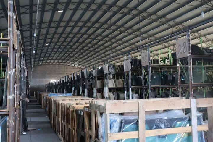 *********** ✅يتوفر لدينا جميع انواع زجاج السيارت وتبديل جميع انواع الزجاج المضلال ويتوفر لدينا جميع انواع السايد روف وال بنورما 
*********** بي وتساب ✅
الاصلي ونوعيه درجه اولى ✅
سليكون ضد الماء ✅
ضمان 3 سنوات من الوكيل مع وصل الضمان ✅
ويتوفر لدينا شد موقعي يعني نجيك ال باب بيتك او مكان عملك
مع ضمان الشغل والعمل الموقعي ✅
موقع المحلات ساحة الطيران بادارة أبو الشوش ✅
اهلا وسهلا بيكم ✅
