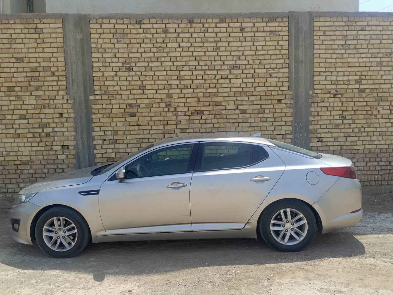 سياره اوبتيما 2012 وارد أمريكي
ضربته جاملغ وبنيد فقط 
سياره جاهزه حداديه   كهربائيات كله جاهزه  تجي وتشوف بعينك  
سياره بسمي ثاني يوم مداور 
السعر 115 وبيه مجال
ناصرية مركز  
الاستفسار الاتصال علي الرقم 
 ***********
أحمد العسكري
