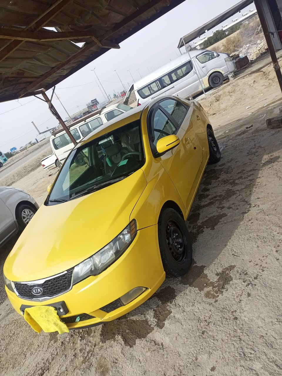 السلام عليكم كيا فورتي للبيع 2013
حادثه قبق جنطه الحوض مليوح مقدار شبر 
ما معمر صحيح للاستفسار الاتصال على الرقم 
***********
