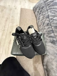 اديداس • مقاس ٤٠