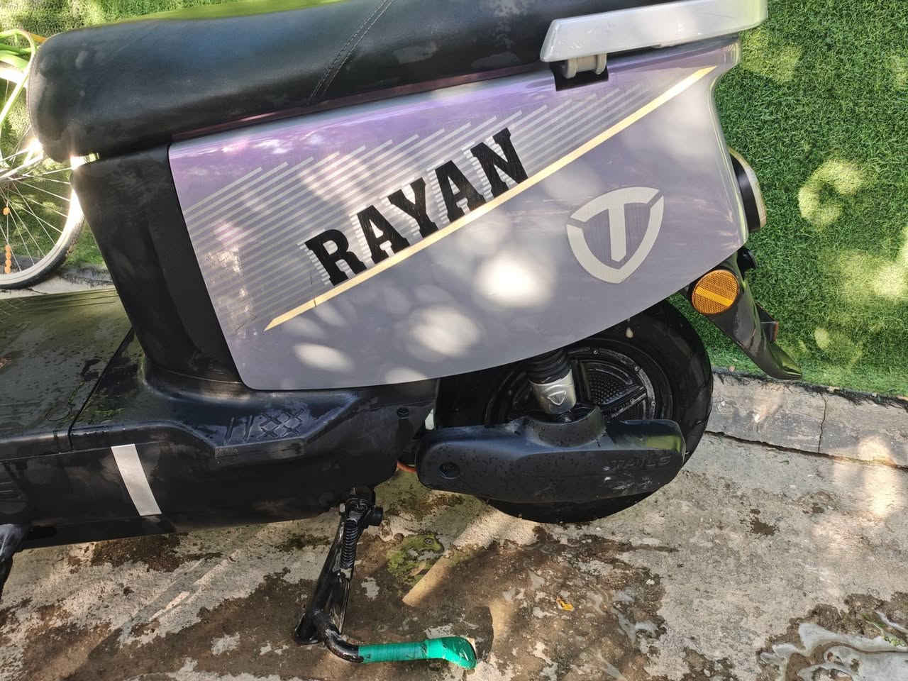 دراجه الريان نظيفه مابيها نقوصات عدا السكليتر راخي بس تشتغل كلشي مابيها وتمشي طبيعي ممأثر سعرها 600 مكاني التراث 0775700128


**إذا كنت صاحب هذا الإعلان وتريد حذفه لأي سبب، رجاءا أرسل رسالة إلى الدعم الفني**