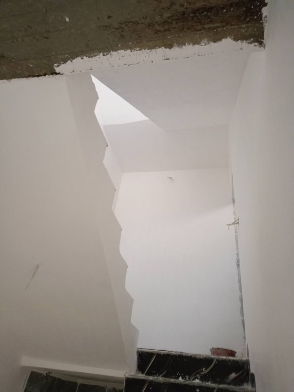 السلامه عليكم
كادر لباخين جص شرط شغل درجه اولى 
نعمل أب اتقان ولتزام بل موعد وتنضيف علينه 
***********
