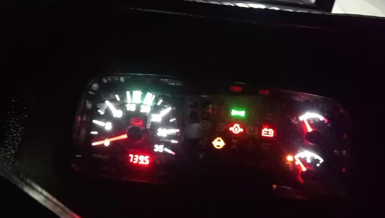 اسلام عليكم مكينه للبيع موديل 2025 🌹مكفوله كفاله عامه من كولشي 🌹رقم سليمانيه مكانه صلاح الدين طوز خورماتو *********** 👍
