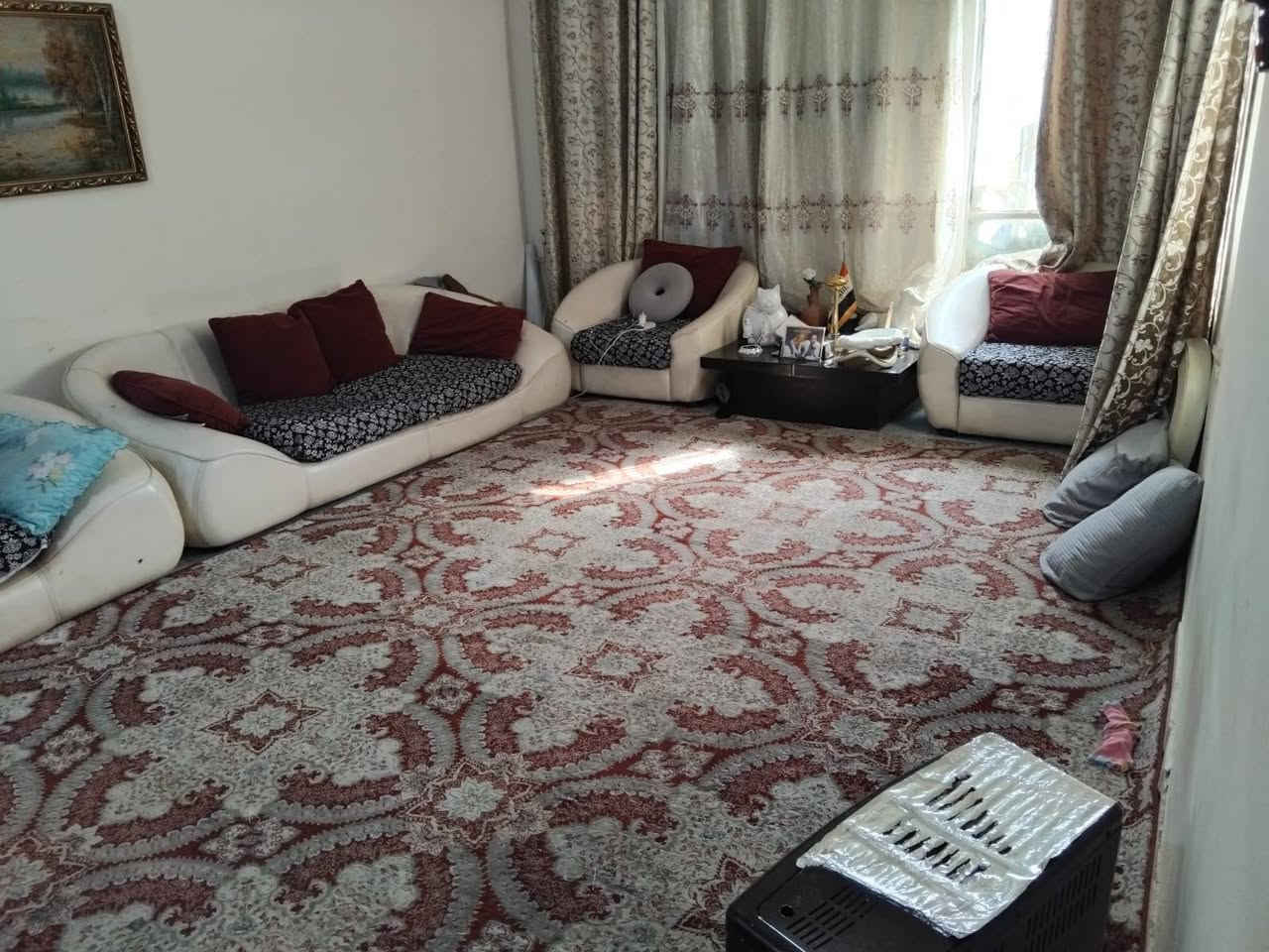 بيت تجاوز مساحه 200م للبيع سعر 40بي مجال قليل زعفرانيه الاساتذه معهد سابقا بيت صب  كونكريت منطقه هادئه وحلوه غرفتين نوم وهول ومطبخ وحمام وترك مخزن وكراج وحديقة  رقم *********** احمد للعقار
