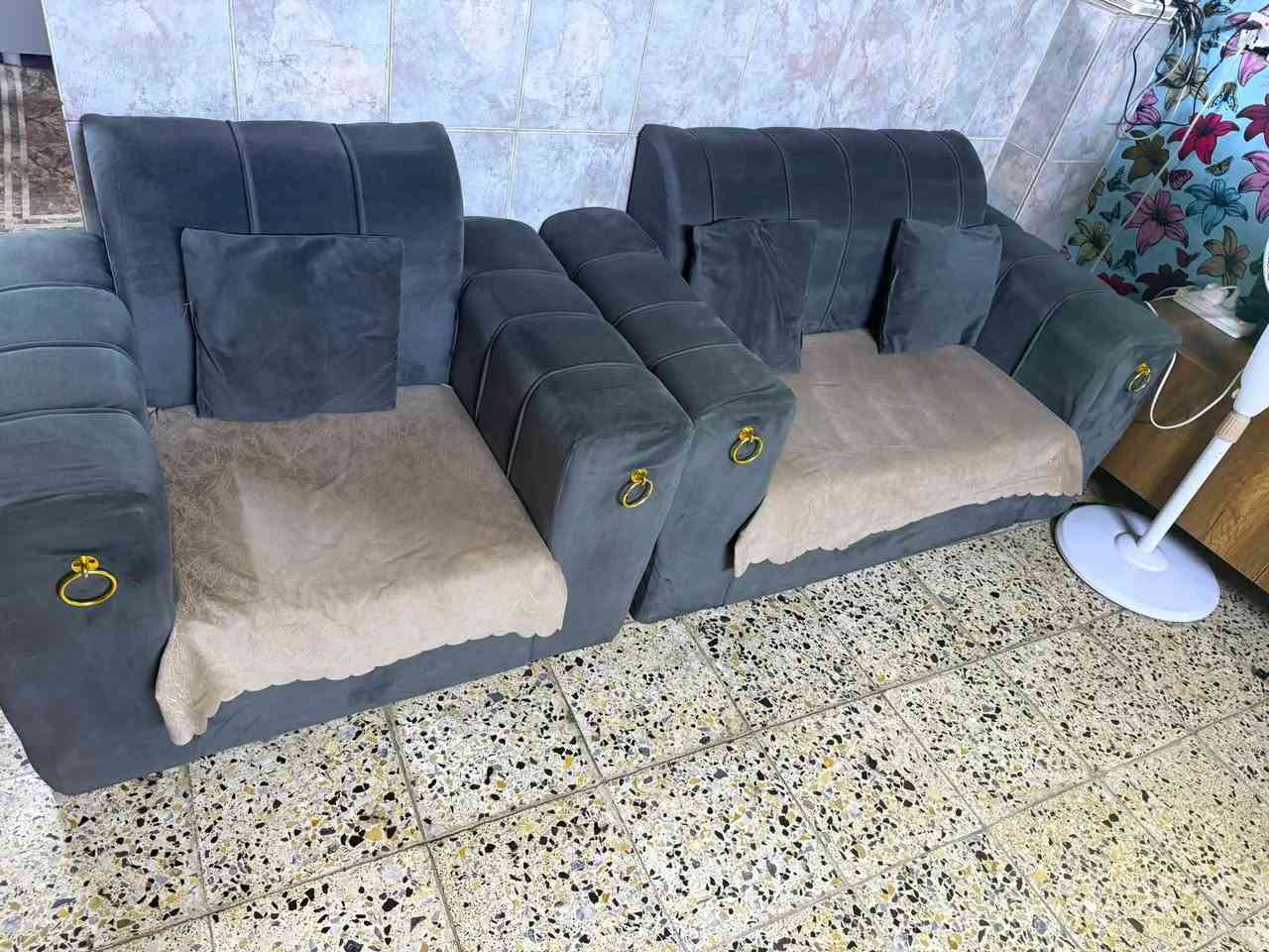 السلام عليكم
تخم للبيع مقعد 10

بغداد الشالجية  

سعر 300الف


**إذا كنت صاحب هذا الإعلان وتريد حذفه لأي سبب، رجاءا أرسل رسالة إلى الدعم الفني**