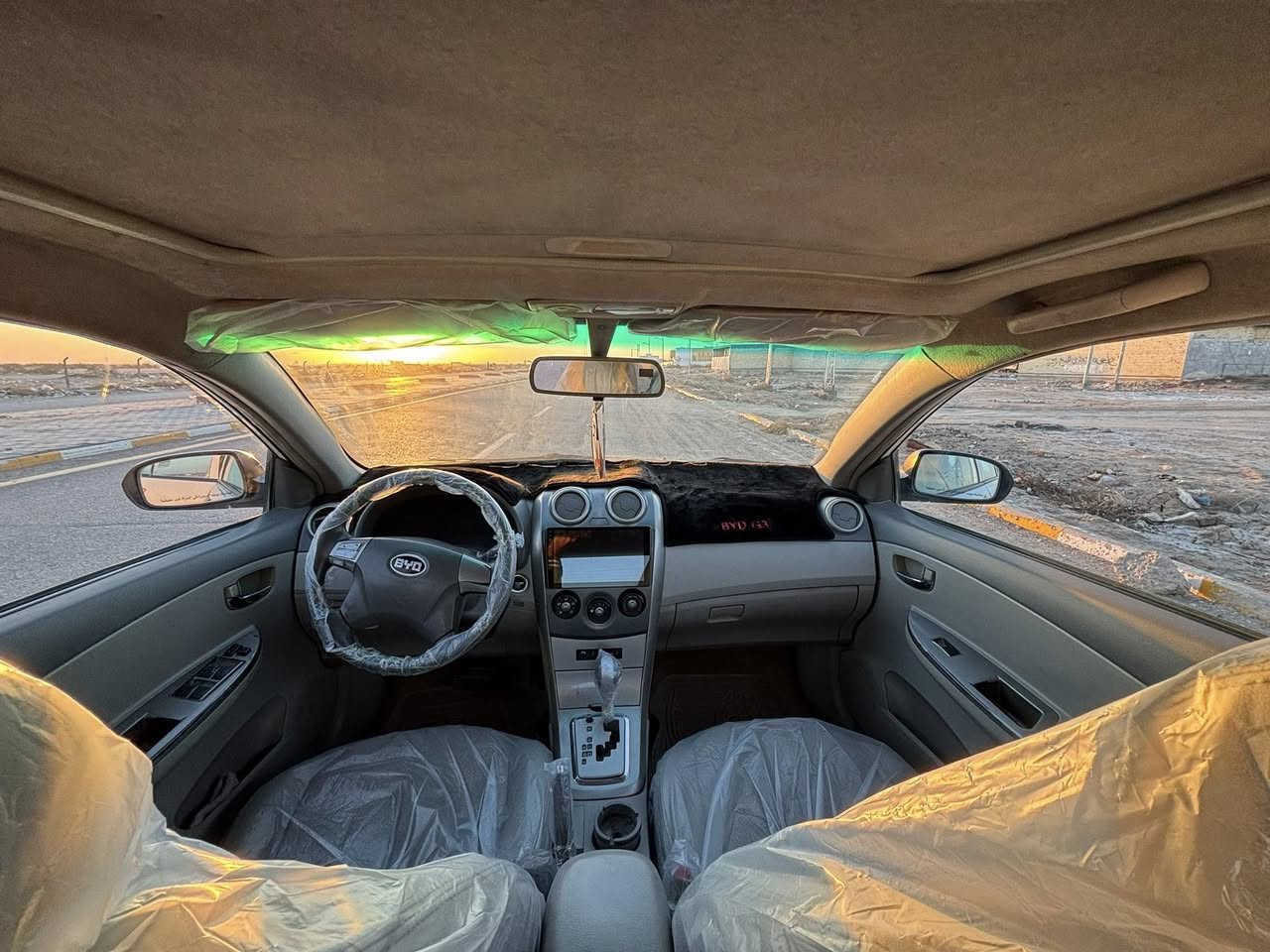 السلام عليكم BYD G3 موديل 2013 گير اوتو خير من الله  عليها تخم نوزلات وبلكات ومجاول جديد وتخم تاير جديد تبريد ثلج وتدفئه كشنات جلد بلاد ترحيب اشاير بالمري فتحة رقم ديالى
بيها شوي نقوصات
مكاني بغداد/الحسينية مال راشدية
السعر 55 وبيها مجال حگ الجيه
‎*********** للاتصال
*********** واتساب
