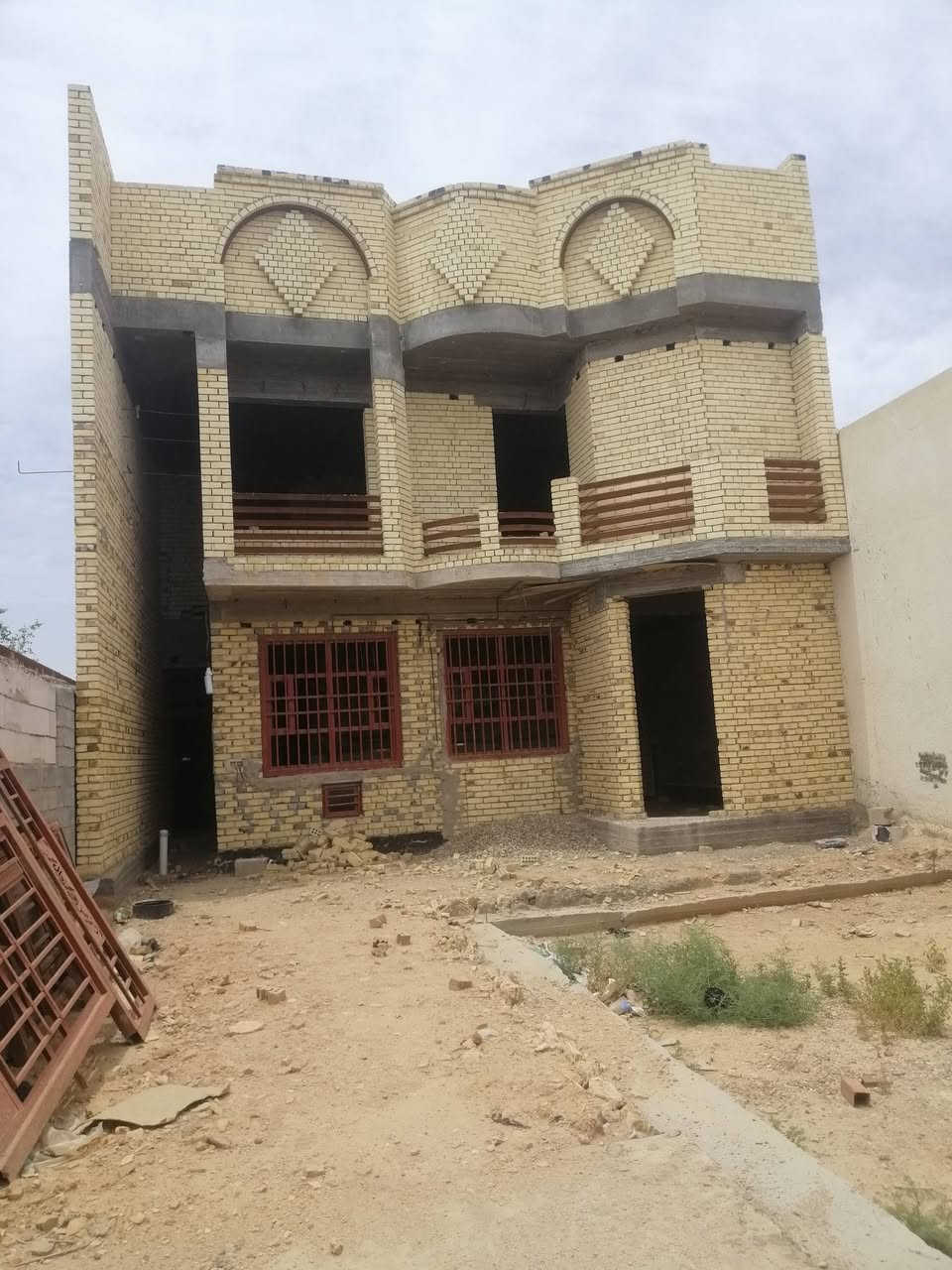 #هيكل زراعي 300متر للبيع طابقين طابوق جمهوري سقف كونكريت وأساس كونكريت وياه شبابيك وبيبان الطابق الارضي داگين واير الكهرباء عوزه(لبخ وارضيه وسيراميك وكهرباء وماي)
#هيكل زراعي 300متر للبيع طابقين طابوق جمهوري سقف كونكريت وأساس كونكريت وياه شبابيك وبيبان الطابق الارضي داگين واير الكهرباء عوزه(لبخ وارضيه وسيراميك وكهرباء وماي)
الطابق الارضي غرفتين ومطبخ وصاله واستقبال وحمام داخلي ومجمع صحي خارجي
الطابق الثاني غرفتين كبيره وصغيره وصاله وحمام
للأستفسار #مراسلة الصفحة
أو #الاتصال على ***********
***********
