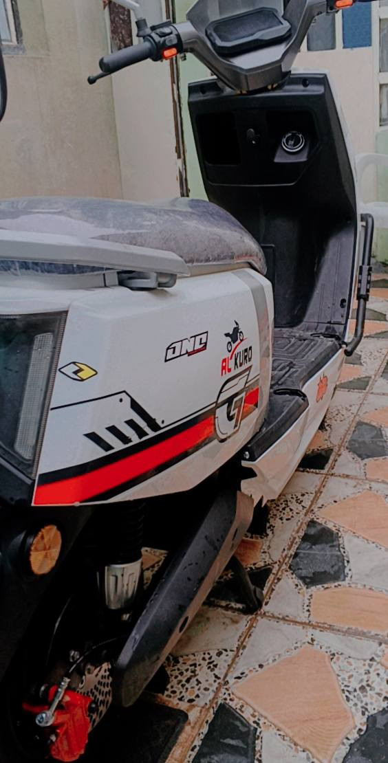 ماطور شحن جديد كلو شرط
بيع فقط السعر 650الف مكاني موصل الأيسر 
التواصل ***********
