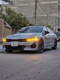 للبيع k5 موديل 2023  gt line  مواصفات بنورما داخل جلد احمر هندر بصمه  ...