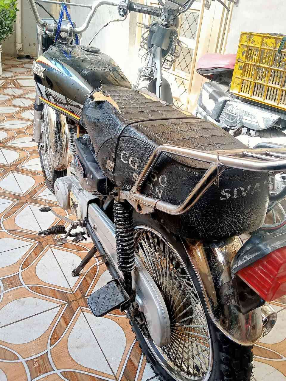 السلام عليكم دراجه تايكر موديل ١٧محرك مامفتوح شعله معدل مكاني بعقوبة التحرير السعر 350 متواجد خاص او تصالل ***********
