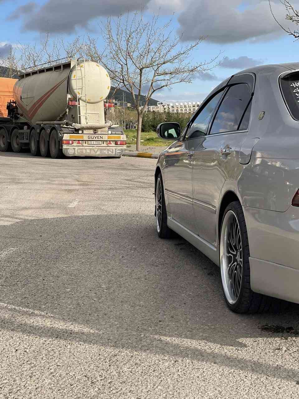 182 GRS
سڵاوی خواتان لیبیت 
شاهینە ١٨٢ ٢٠٠٥ مووس 
کامل کراوە بە ٢٠٠٧ 
سلاید ئاوینە ئیشارەت 
جڵدی دووبەی
٤ دابڵی تازەو لۆک تایەی تازە 
دەبڵ فیلپەمپ 
سەیارەکە نموونەیە 
سعری ٦٧ مەجالی تیایا 
لە سلیمانییە سەیارەکە 
***********
