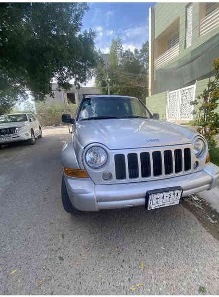 جيب لبرتي 2007مكينه 3700
كير مكينه تبريد كفاله 
السياره بدون حادث ولا صبغ 
كامله مابيه نقص رقم بغداد تحويل ثاني يوم
السعر 70وبيه مجال بسيط
عنوان بغداد شارع فلسطين
***********
***********
