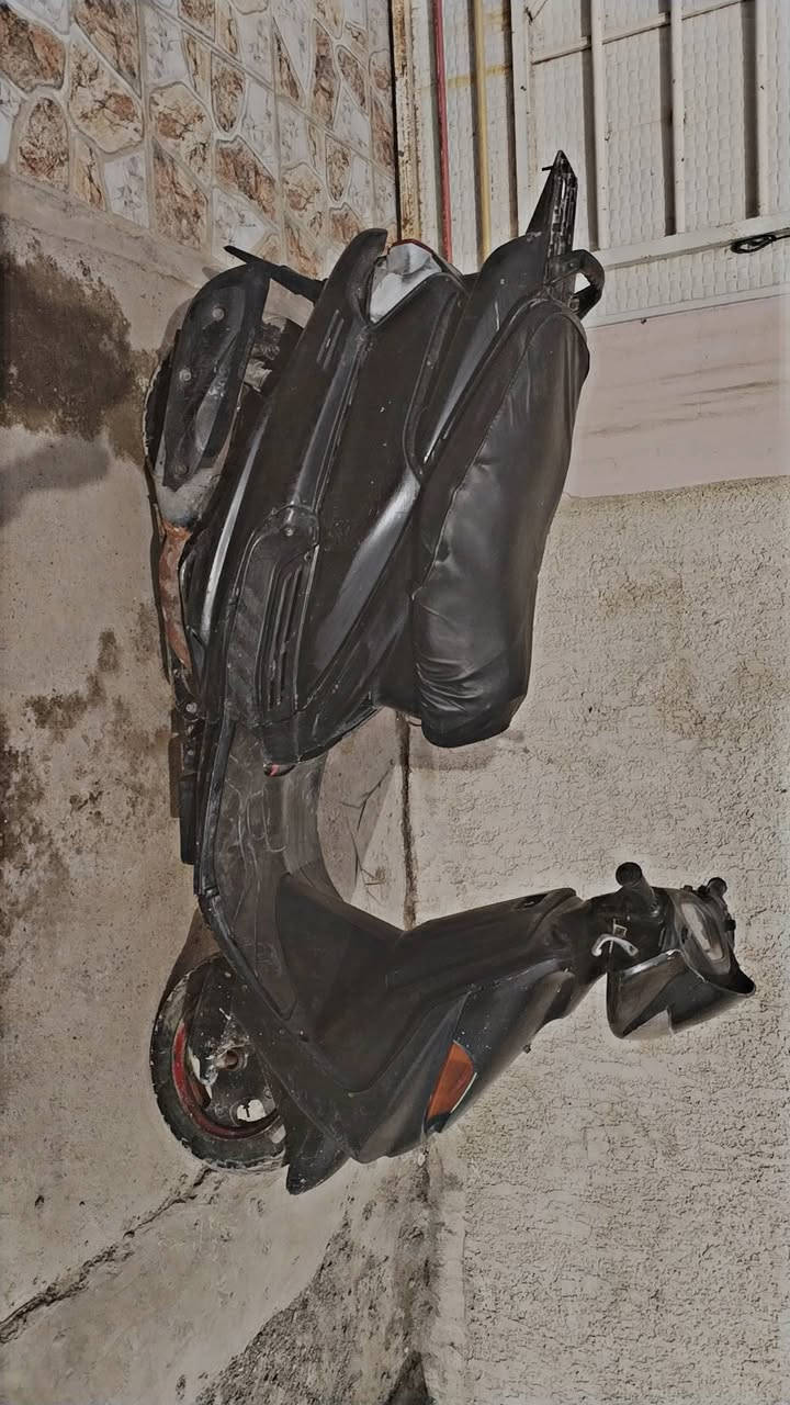 السلام عليكم دراجه فراشه كامله للبيع السعر 250 للاتصال ***********
