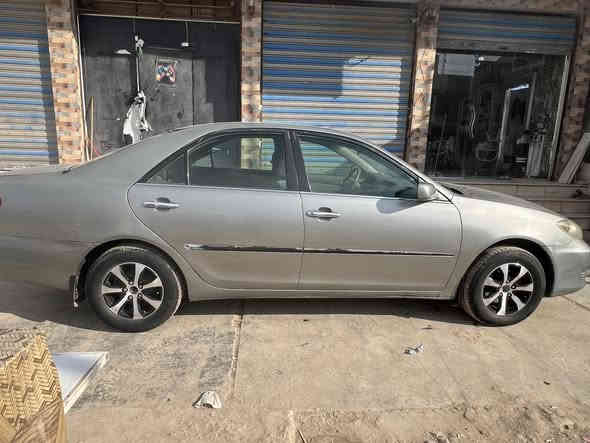 السلام عليكم 
للبيع كامري 2006 ضربه  بل جاملغ الخلفي مصبوغه عام  

كير محرك مكفولات سياره بسمي مشروع وطني سنويه 2027  كشنات كهرباء تحكم ستيرن *********** السعر 80$ بيهه مجال بسيط  العنوان بغداد
