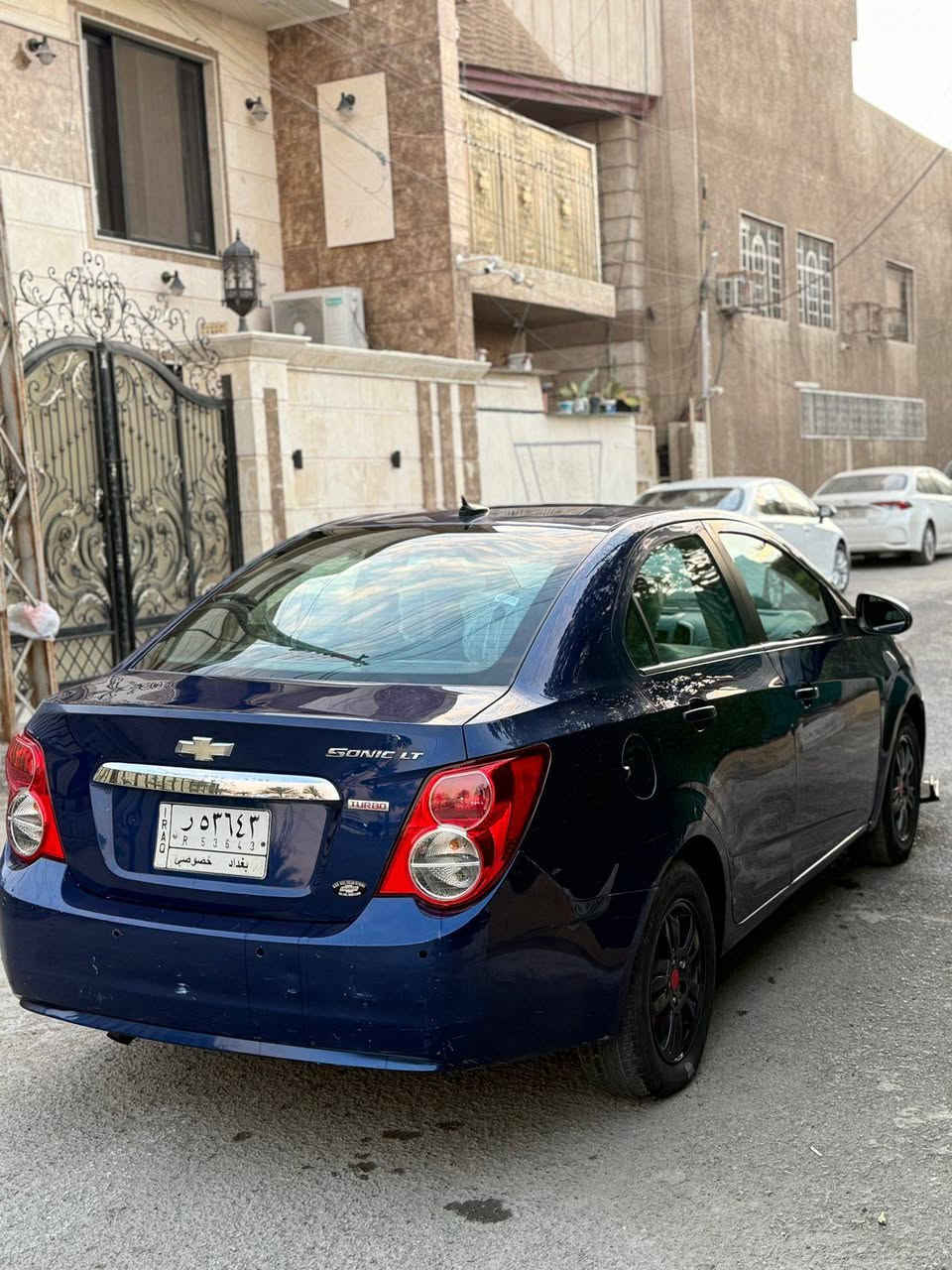 السلام عليكم شوفرليت سونك موديل 2013 للبيع وارد امريكي السياره ضررهه مال امريكا جاملغ وبنيد بدون دواخل تحكم ستيرن شاشه بلاديه جنطه بصمه محرك 1800 رقم بغداد السعر (65)وبيه مجال بسيط وهذا رقمي (***********)
