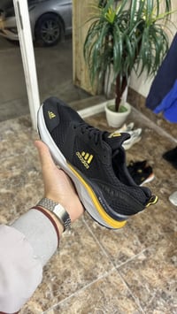 حذاء رياضي adadias دبان طبي قياس 41 خفيف ومريح للتمارين والركض قطعة اخ...