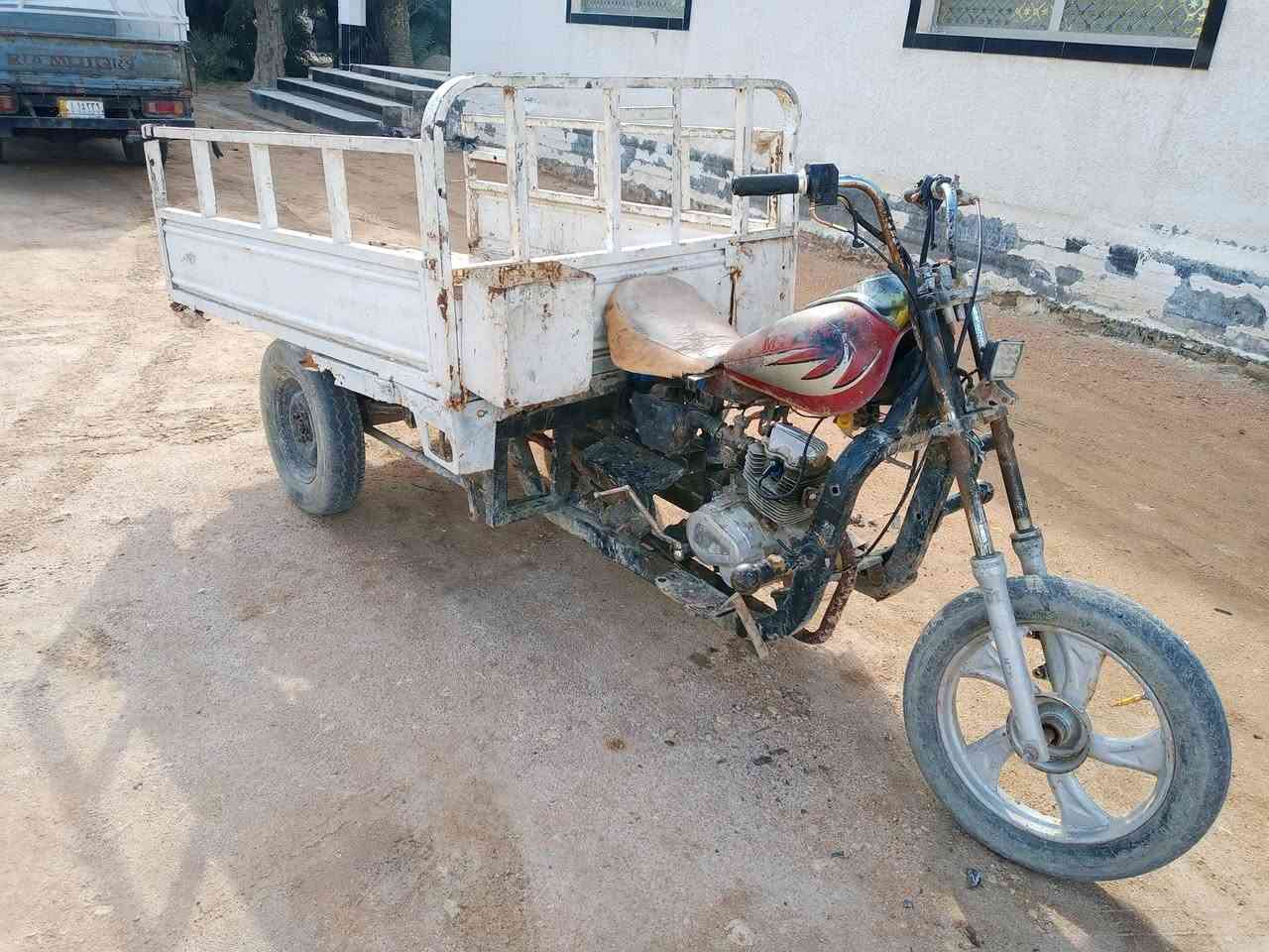 متيار كلك 2013 صاصي بيه خياس ومصلح البدي عوزه لحيمات
الستوته عوزها ترتيب السعر 375بيها مجال 
مكان السماوه السوير ***********
