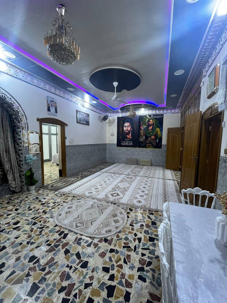دار للبيع, 200 متر طابقين ركن ع شارع 15 مقابل دور القضاة بناء درجه اوله مالت جناي صب كونكريت الطابقين طابوق جمهوري بناء 2018 حديث للاستفسار وتساب ***********

اتصال *********** النجف, العراق
