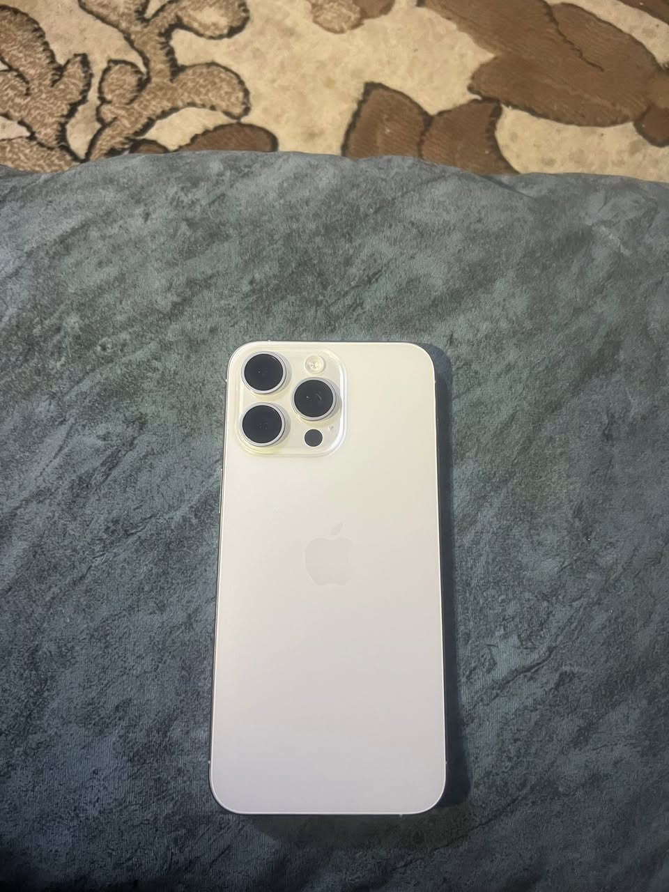 السلام عليكم اخوان
تلفوني الخاص عارضه للبيع والشراي يتفضل خاص ، ايفون ١٥برو ماكس وتلفون نضيف مكفول حته من شخط لا مفتوح ولا مصعد وكآمل ملحقات كارتونته وشاحنه اصليه وسعر مليون و١٠٠ 
رقمي***********
