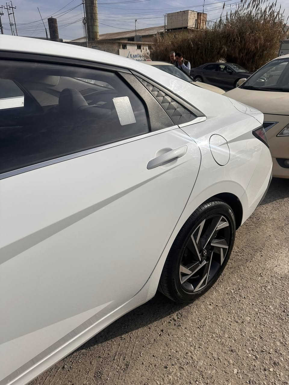 سلام عليكم 
النترا موديل 2024
محرك 1500 cc 
ممشى 58 الف 
5 مكانات رصعات 
سياره جديدة ماشالله 
مواصفاتها معروفه كفالة عامة 
السعر جوة كل السوك 147 ورقة 
مرقم باسمي ثاني يوم احولك 
مكان السيارة اربيل 
متواجد خط فقط ***********
