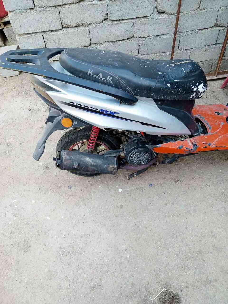 السلام عليكم
دراجه سكنس شغاله سلف هندر كهربائيات كله شغاله كامله بيه خيط دخان فقط رايده 150 الشراي يجي خاص *********** سوق الشيوخ كرمه بني سعيد
