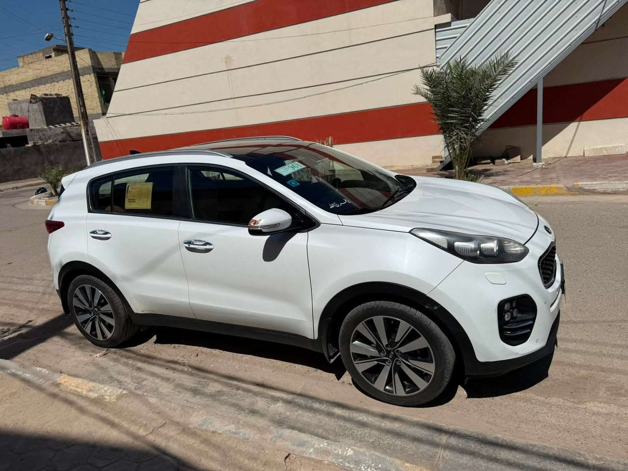 سلام عليكم
سبورتج موديل ٢٠١٨خليجي كفاله
فول موصفات ١ع١جنطه كهرباء 
رقم بغداد بسمي ماشيه ١٠٠ حقيقي
سياره كلش نظيفه مكاني بغداد
سعر ١٨٢ بيهه مجال يرهم مراوس
هاتف***********
