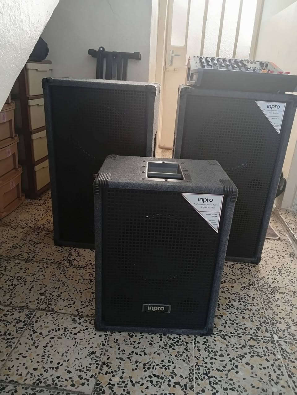 سلام عليكم اخوان الجهاز ابيعو كامل ملحقات توصيل جميع محافظات العراق موجود السعر 750 الف *********** (***********
