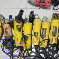 عدد وبضاعة متنوعة للبيع كلمن وسعرة الشراي يراسلني او يتصل واتسب٠٧٥٠٤٨٩...