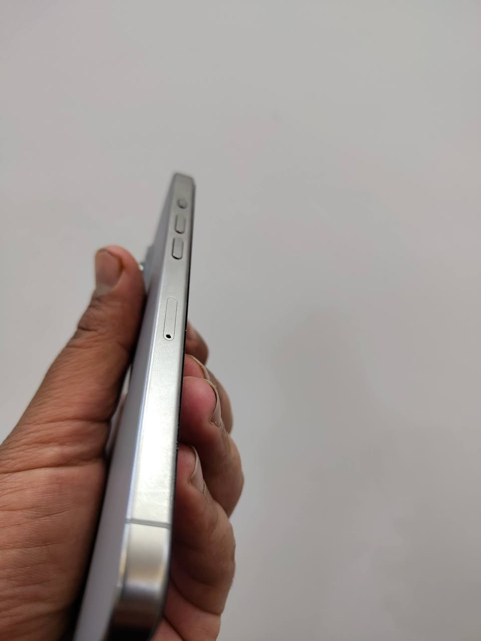 ايفون 15 برو ماكس ذاكرة 256 دبل خط  تيتانيوم جهاز نضيف كلش شخط مابي الشاصي فقط فطر شعراية بالظهر ومخليلة كفر مامبين للبيع 925 او مراوس وية s24


**إذا كنت صاحب هذا الإعلان وتريد حذفه لأي سبب، رجاءا أرسل رسالة إلى الدعم الفني**