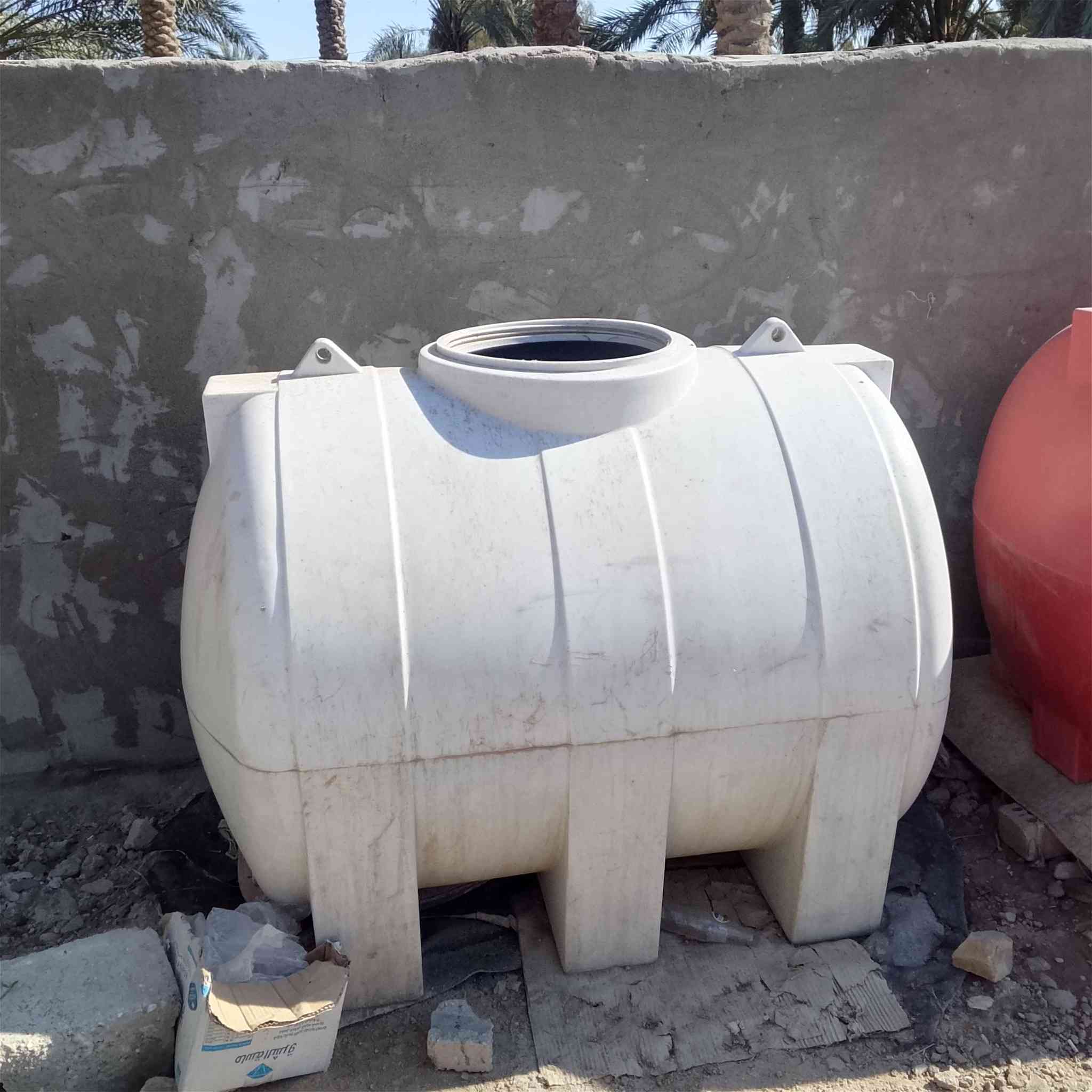 السلام عليكم عندي مبرده وتانكي للبيع نضيفات ومناسبات اليريدهن يتصل ***********
