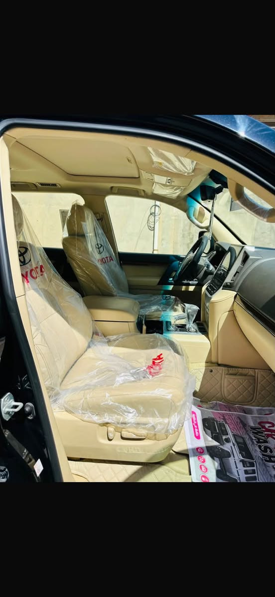 لاندكروز 2017 رقم اربيل
مكينة 8 سلندر 4600 
كفالة عامة 
فول مواصفات ساز باب اول 
السعر 435 وبيها مجال ومراوس حسب القناعة
رقم اربيل باسمي
مكاني بغداد الگريعات
***********
