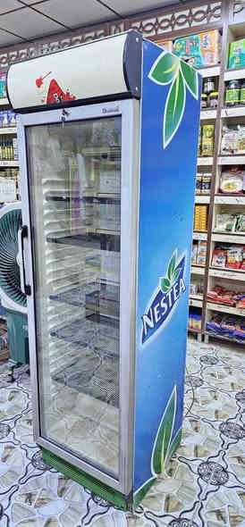 عارضات اسواق عدد ٩ وحده بطحية بلاديات 
العمودي بين ٢٥٠ و ٢٧٥
والبطحية ب ٢٥٠
كلهن شغالات وشرط التبريد 
***********
