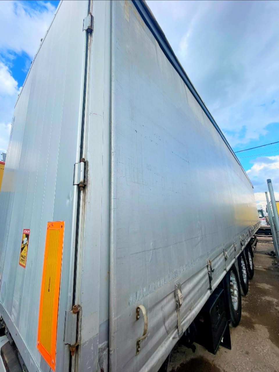 سلام عليكم منظومه جادر اشمتز كامله دنك بيبان سقف مديل 2016دخول جديد اوربي ما مشتغل بالعراق الاستفسار والمعلومات الاتصال رجاءً الي ما يشتري لا يتصل ويخليني احذف المنشور وبعدين يبطل تحياتي للجميع 
على الرقم 
***********
***********
