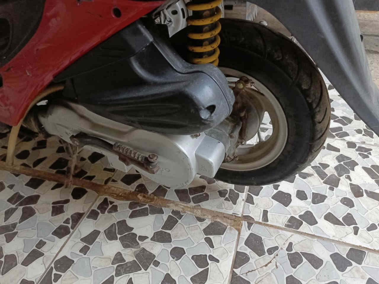 دراجه للبيع جيفور عوزه قبق هندر او ترتيبات تشتغل بس الباتري كاعد ***********
