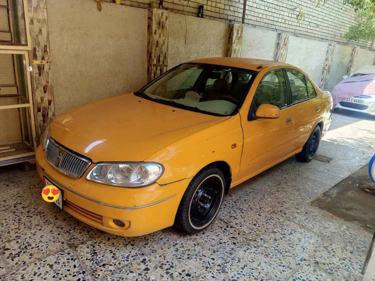 السلام عليكم
نيسان سني ياباني موديل 2007
كير محرك حداديه تبريد مكفول 
تخم تاير خط ابيض جديد 
رقم بغداد ارقام هزه جدد 
مصفرة هئيه غرمات بسمي 
سيارة صبغ جديد بيها مكانات معجون مفطر
اكو فديو موضح كلشي بي وات ساب 
السعر 68 بي مجال قليل 
مكاني بغداد *********** بغداد, العراق

