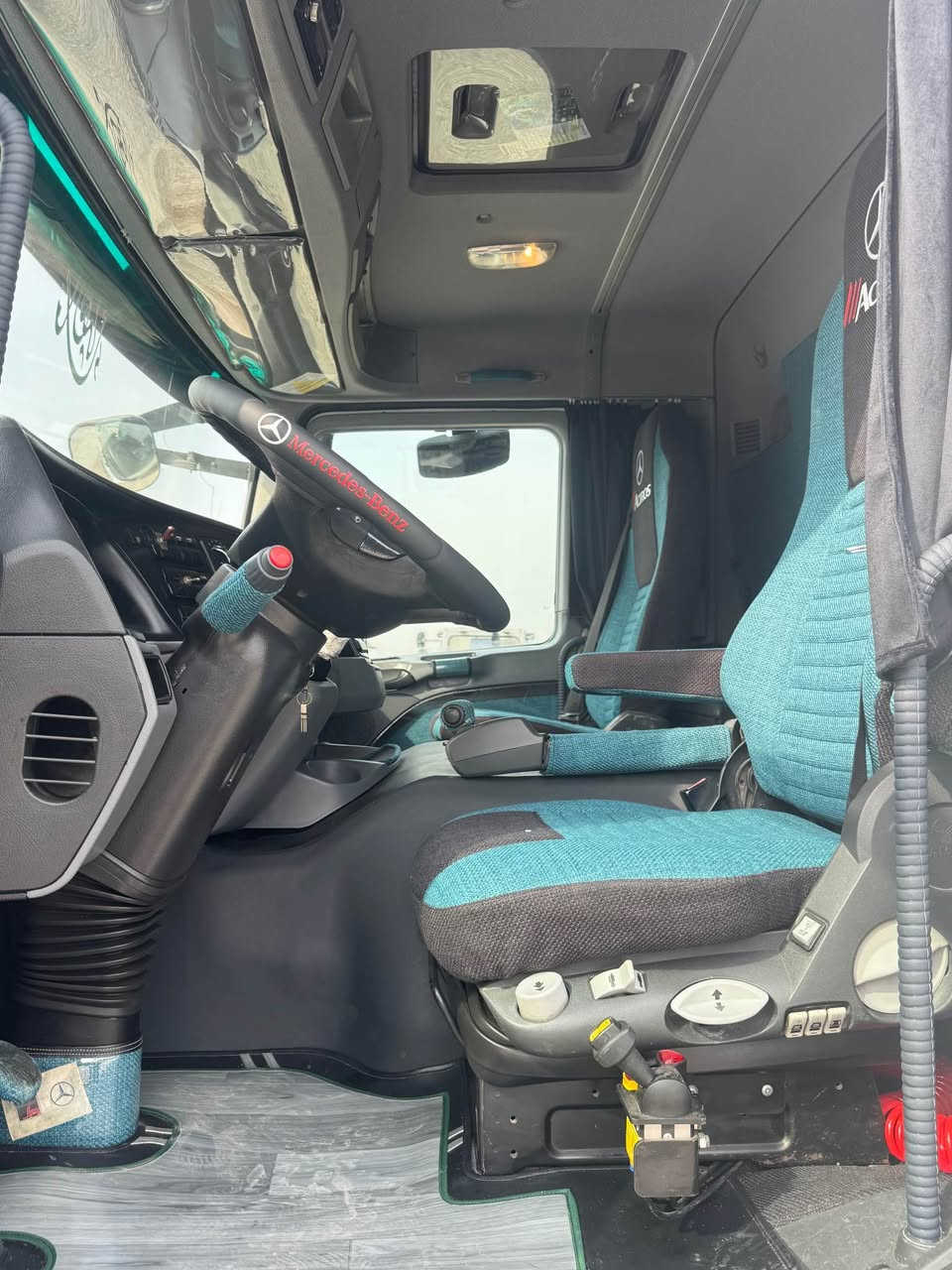 اكتروس 2009 معلايه 19 رقم بصره باسمي
حجم 4144
كير كهربائي
تخم تاير جاهزه للعمل
مكان سيارة بابل ابوغرق 
للاستفسار *********** حلة, بابل
