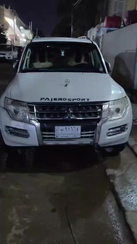 سلام عليكم
باجيرو 2009
حبتور معروفه مواصفتها 
فول 
مابيه اي نقص 
محرك وكير مكفول 
سعر خاص 
مكاني كوت 
***********
