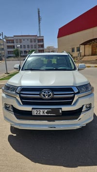 لاندكروزر • موديل ٢٠٢٠ • ١٠٢٠٠٠ كم