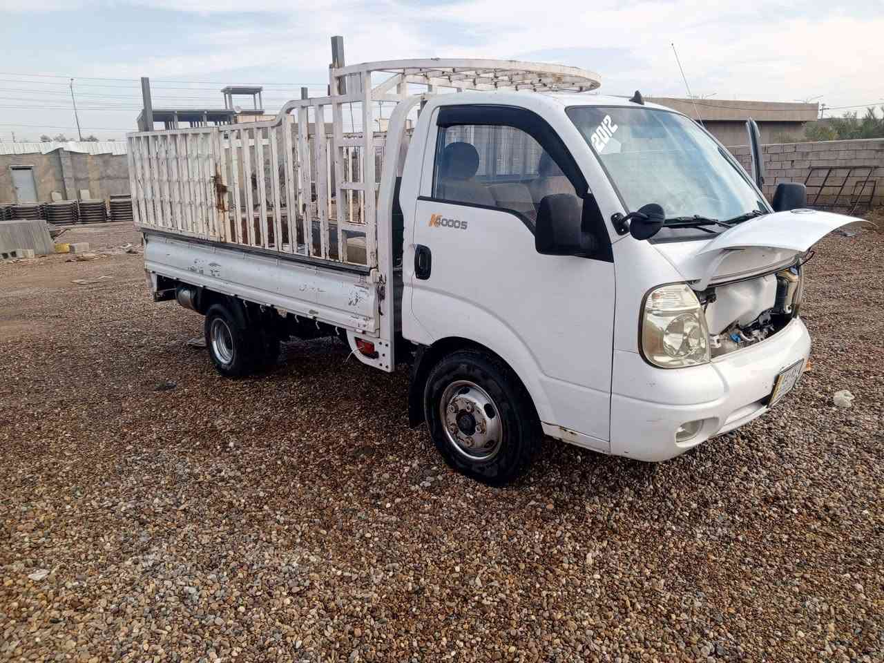 السلام عليكم ورحمة للبيع كيه فحل موديل 2012 فحل حجم المحرك 4000
السياره مكفوله 
السعر 105$ وبيه مجال للطيبين 
مكان السياره الانبار الحبانيه 
للتصال ***********
