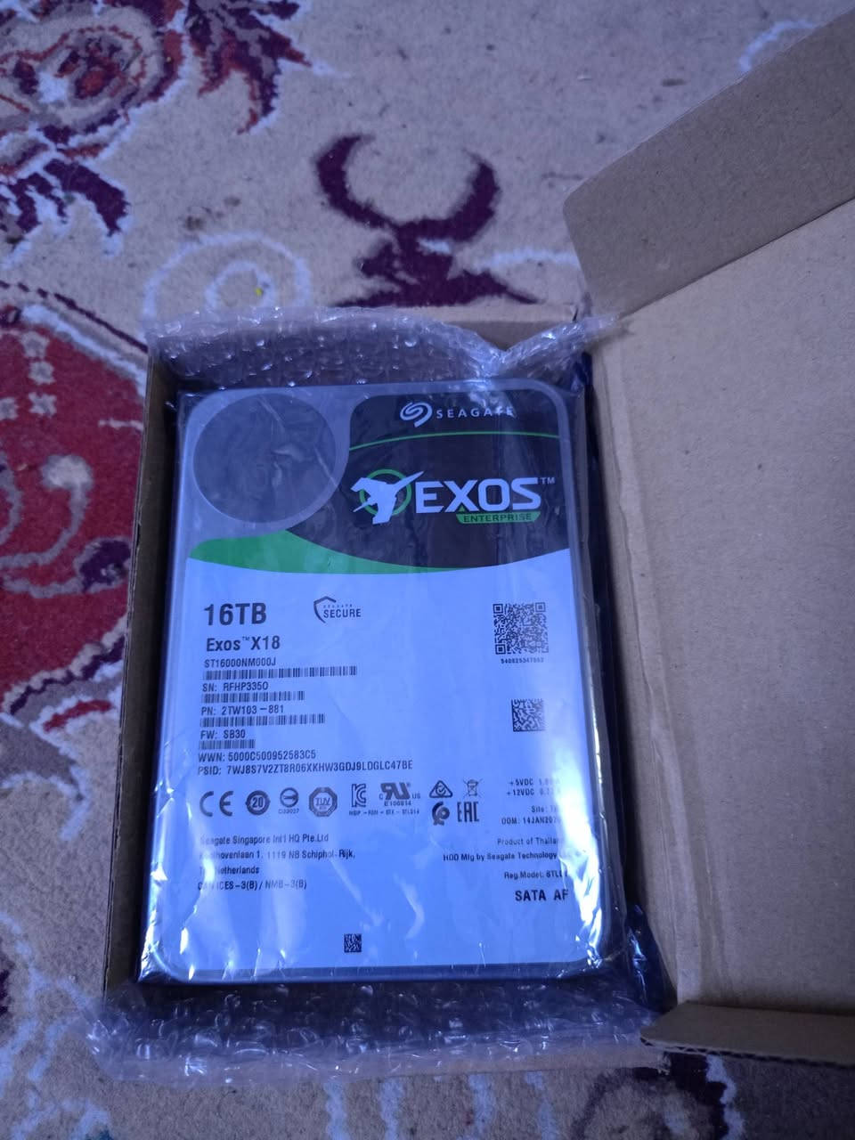 هارد 16 تيره كبس اعلى سعر ابيع فحم فحم انته وحضك لان الكارتون بيها طعجه شوي ***********
