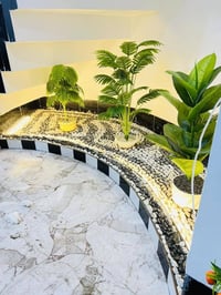 حدائق منزلية • تحت الدرج