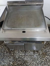 اكرل للبيع نضيف السعر 150وبيمجال العنوان بغداد البلديات 07731721778